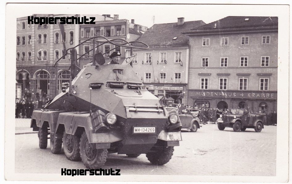 PZ PANZER SPÄHPANZER MARKTPLATZ IN PLAUEN