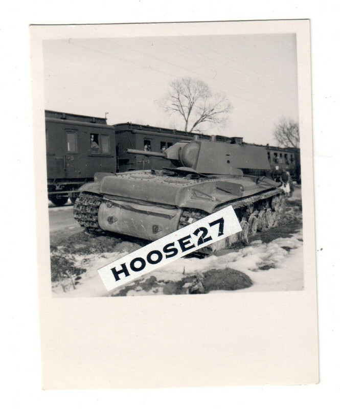 !Foto Wehrmacht aufgegebener Panzer KW-1 Nähe Lemberg