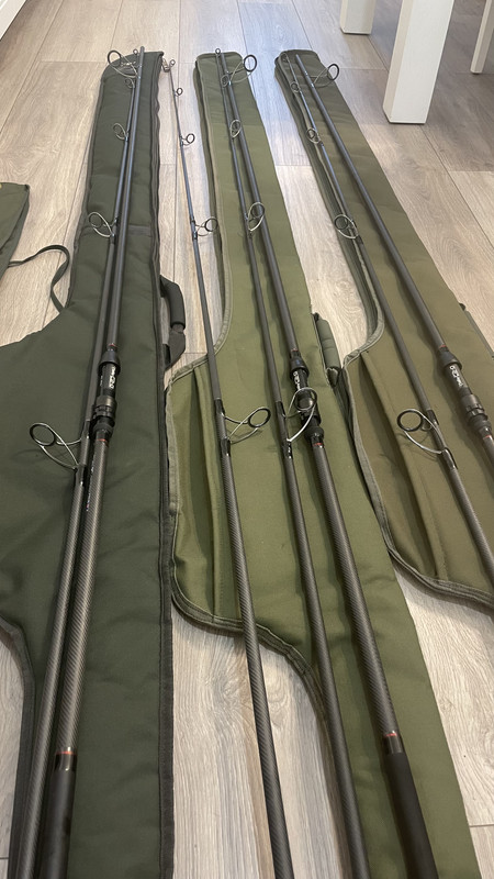 83C11EC8-6463-40FE-8B74-1D4A14FAAF6C