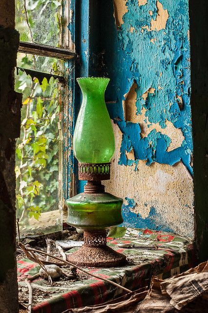 Cork-green-oil-lamp.jpg