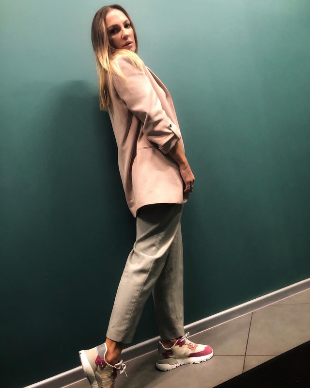 C0D7C51D-A2D6-4C29-97BC-454B36CE6F99