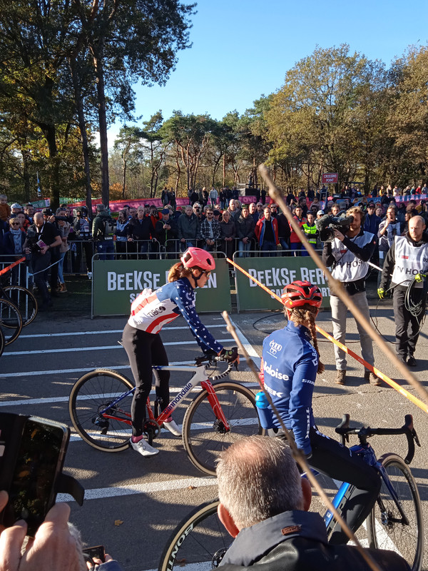 29508904-CFBE-48A1-9F9B-237F5DCF2DE2