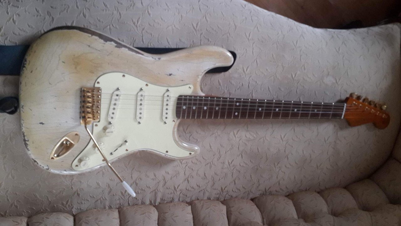 3A881E40-C31A-44B3-8D02-76AFCE5DEA57