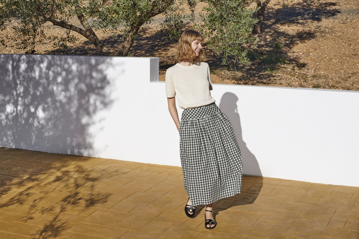 Uniqlo, esce oggi l'ultima co-lab con Ines de la Frèssange Uniqlo, esce oggi l'ultima co-lab con Ines de la Frèssange