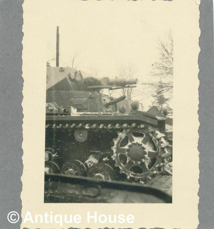 Vorderansicht Panzer III wohl Ausführung D auf Zug verladen
