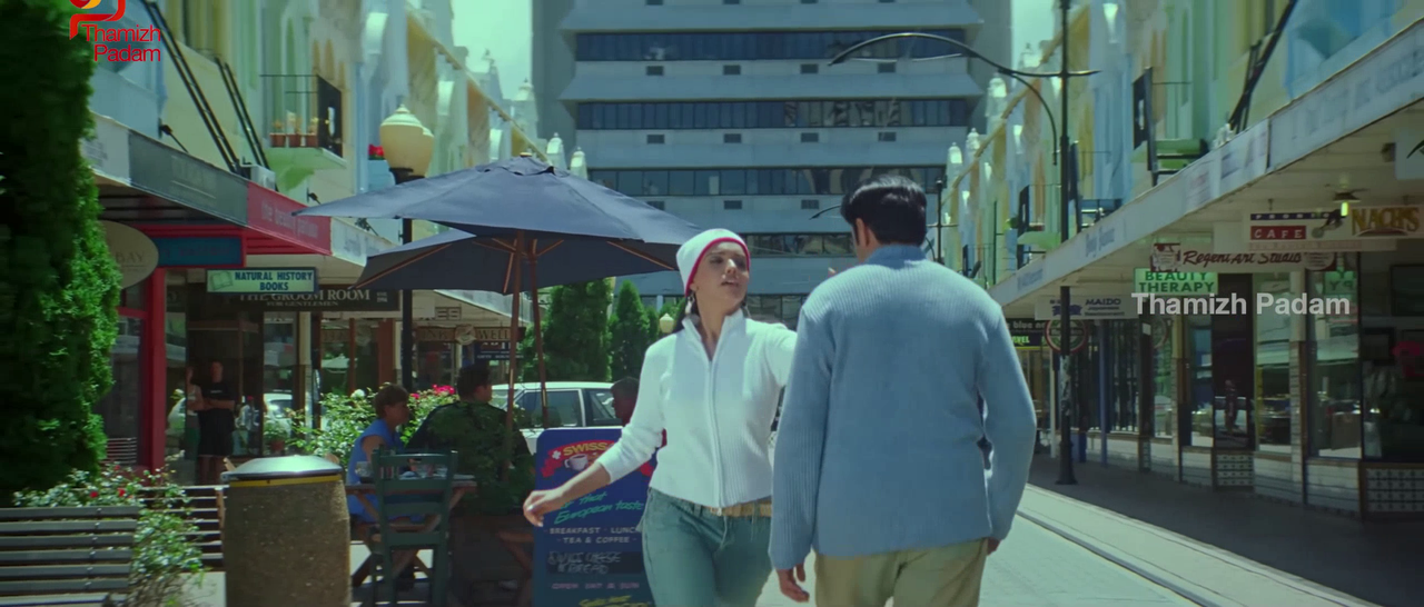 vlcsnap-2025-09-30-17h45m23s454