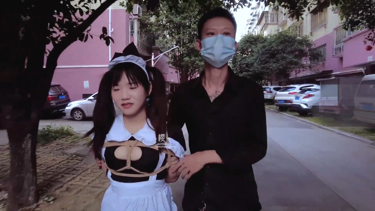 樱束原创 哥妹系列—带女仆妹妹外出吃饭.mp4_20210828_185304.922