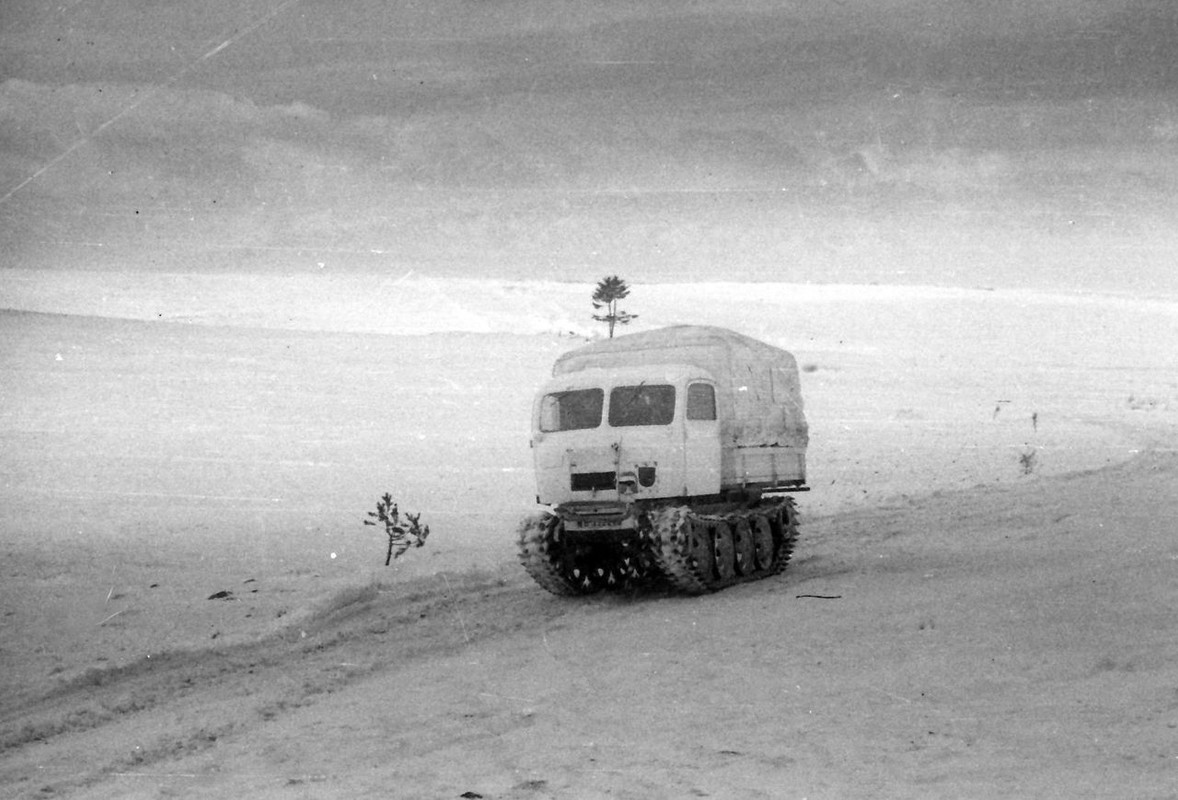 Es handelt sich um einen Raupenschlepper Ost (RSO)