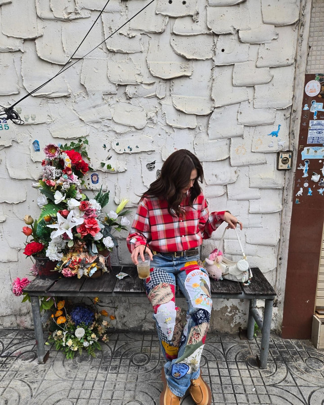 chomismaterialgirl-1724994101-3445822729893880982-4275583