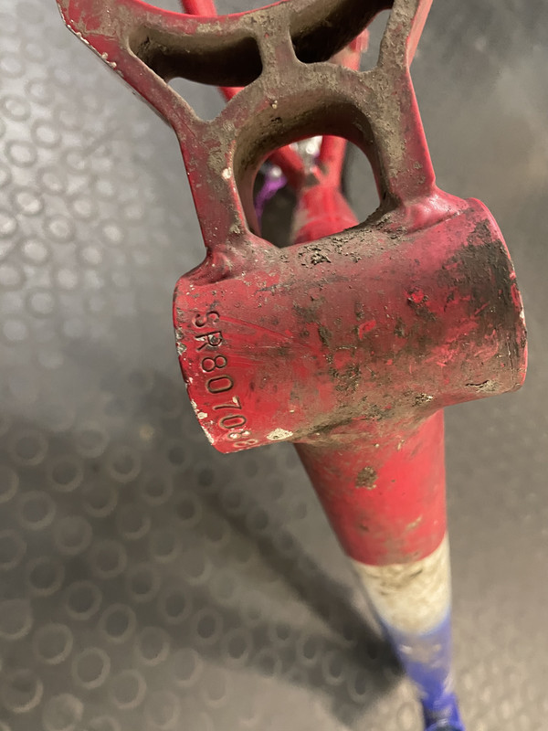 17697C09-E6D6-4DAF-8CB4-3466142B9F52