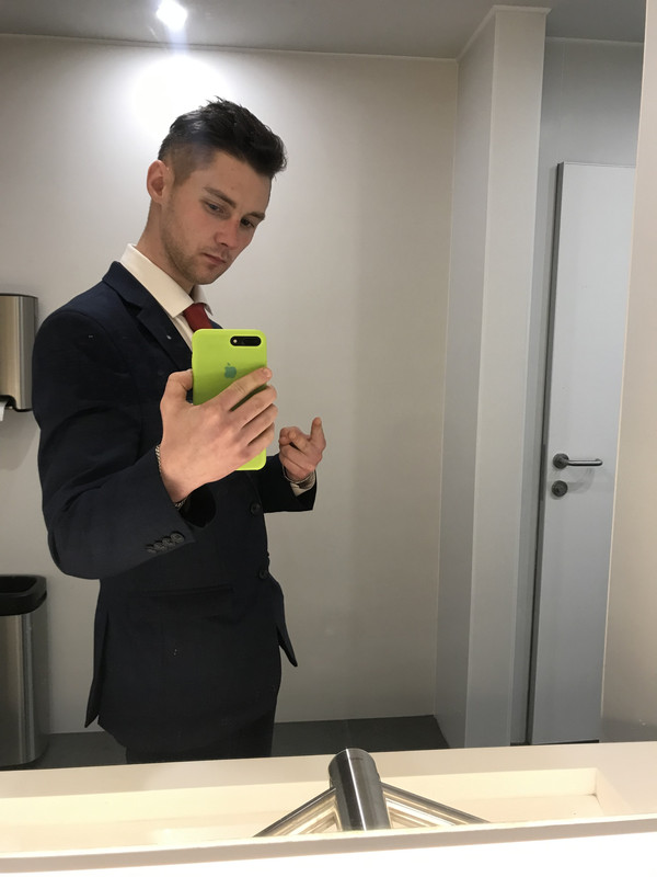 34D870D8-2DE3-4825-964E-F5A4F3A66B08