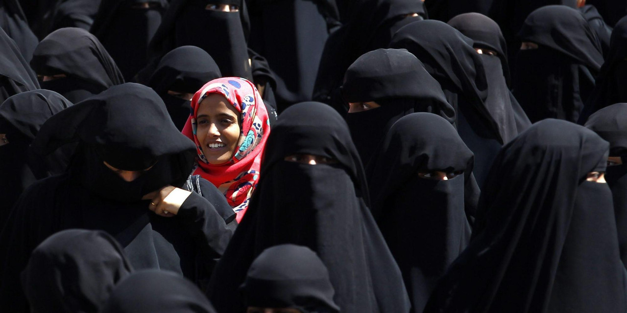 C:\Users\lenovo\Pictures\Saved Pictures\muslim woman\COPERTINA-Ansa.jpg