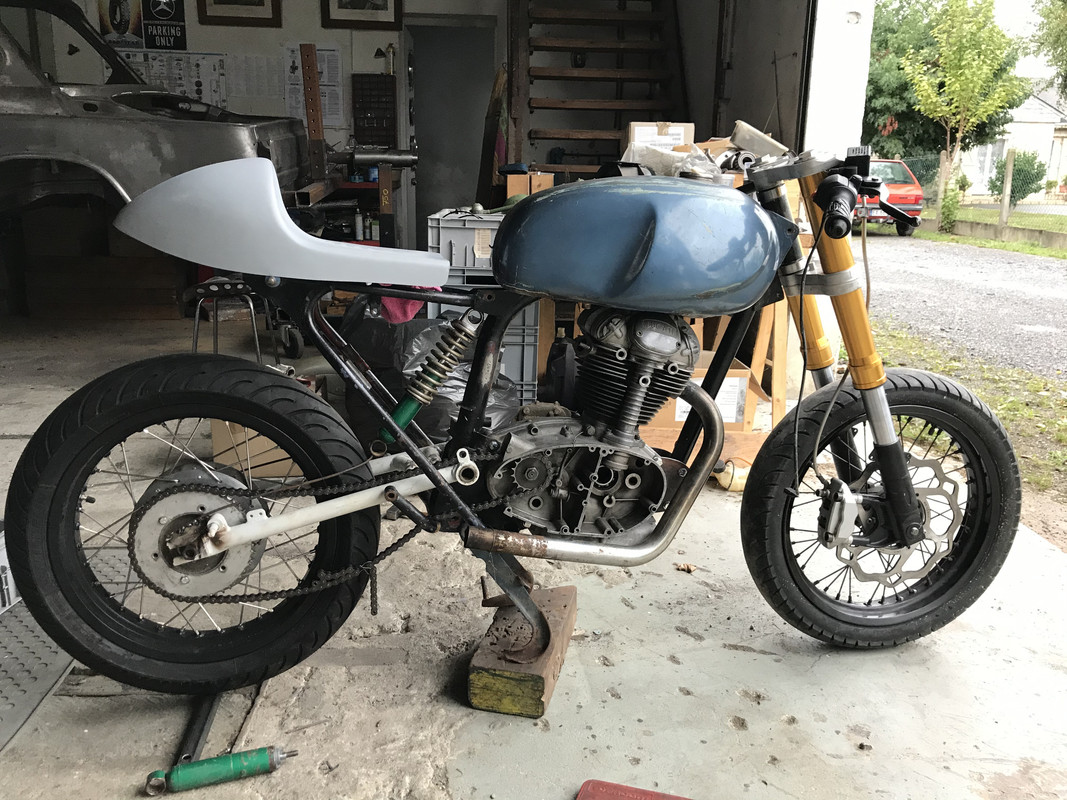 D04F2872-461A-4179-88B3-04BD3B23E50D