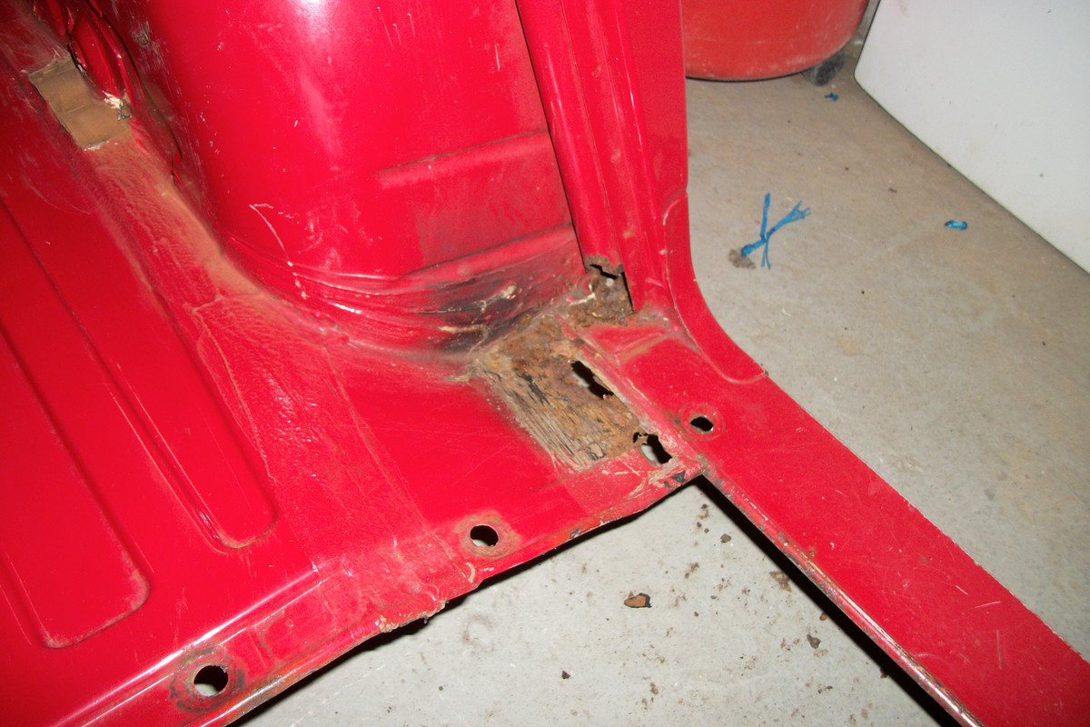 nouvelle caisse 4L 003