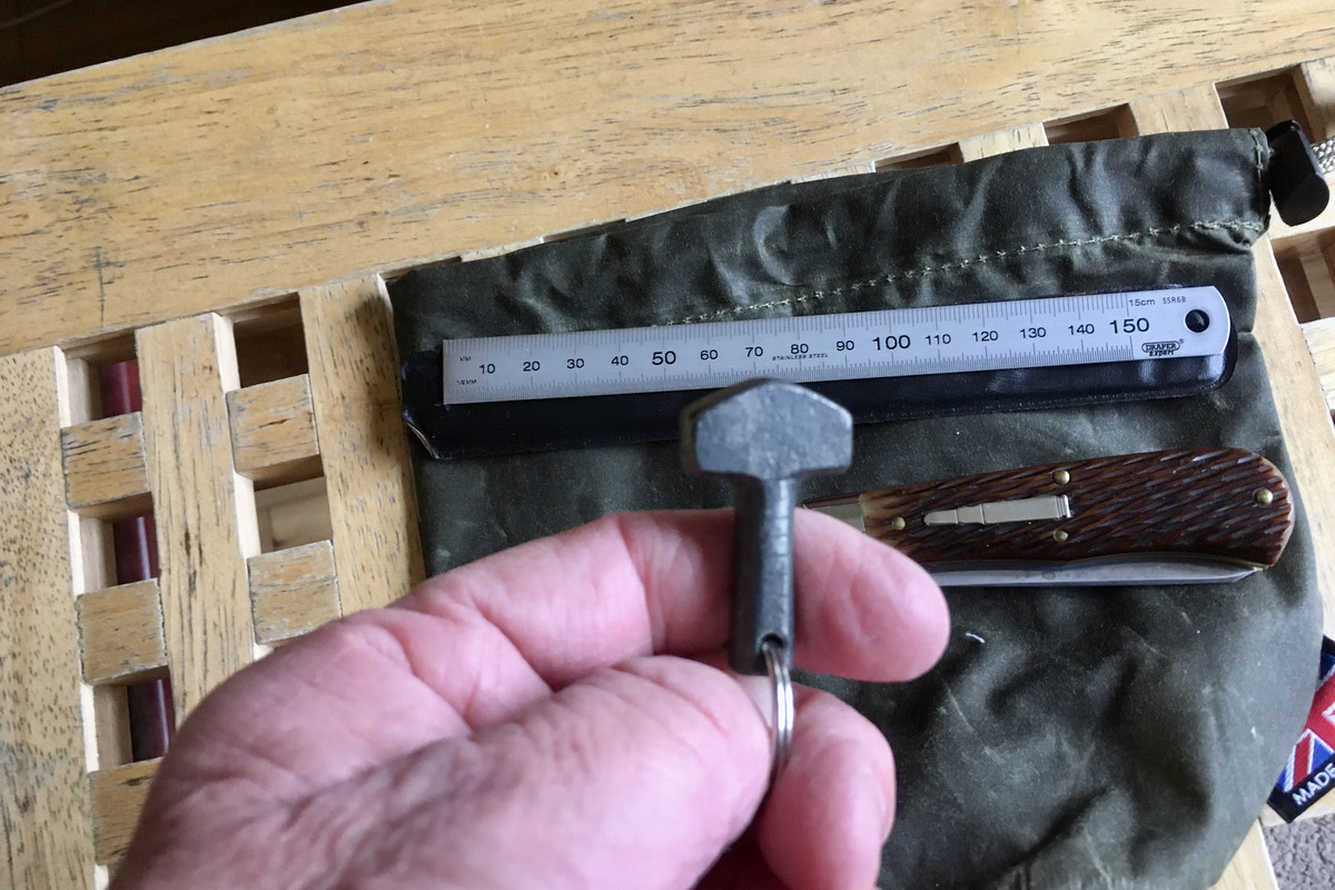 DA8265D6-8095-40BC-83EE-BEA488456CE8