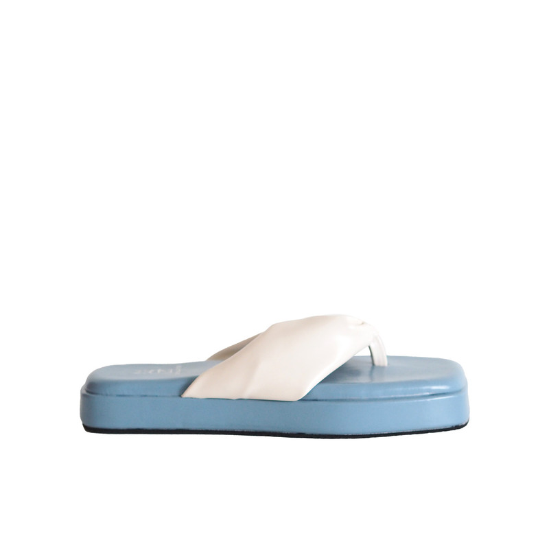 TR0050-LEE-BYEONG-BLUE-3