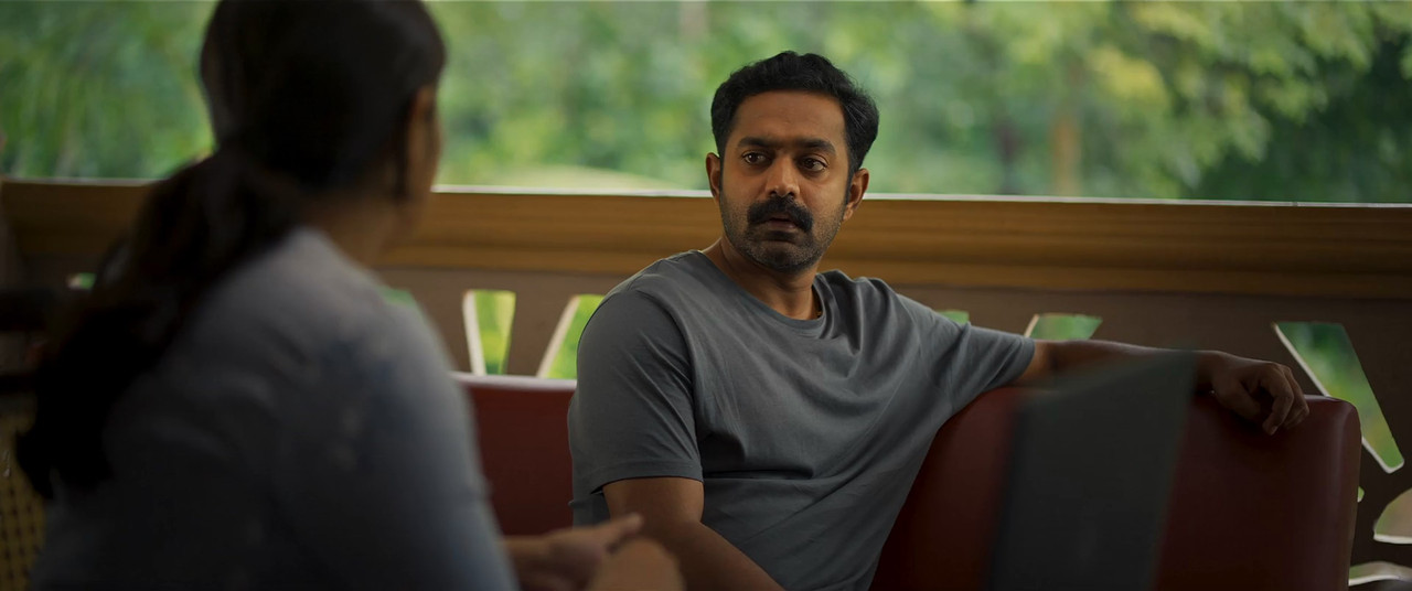 Kishkindha Kaandam 2024 WebRip [Hindi + Tamil + Telugu + Malayalam + Kannada] 480p, 720p, 1080p ESub Screenshot