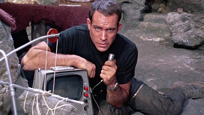 PAUL-MANTEE-ROBINSON-CRUSOE-FOTOR.jpg