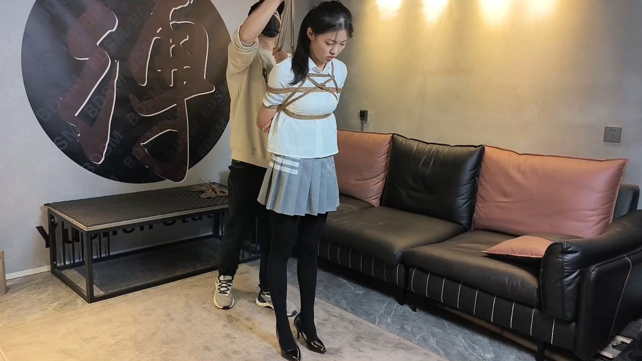 雨辰原创 见见 半吊折磨.mp4_20231013_091744.485