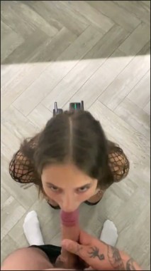 [Image: Cumshots669012339.jpg]