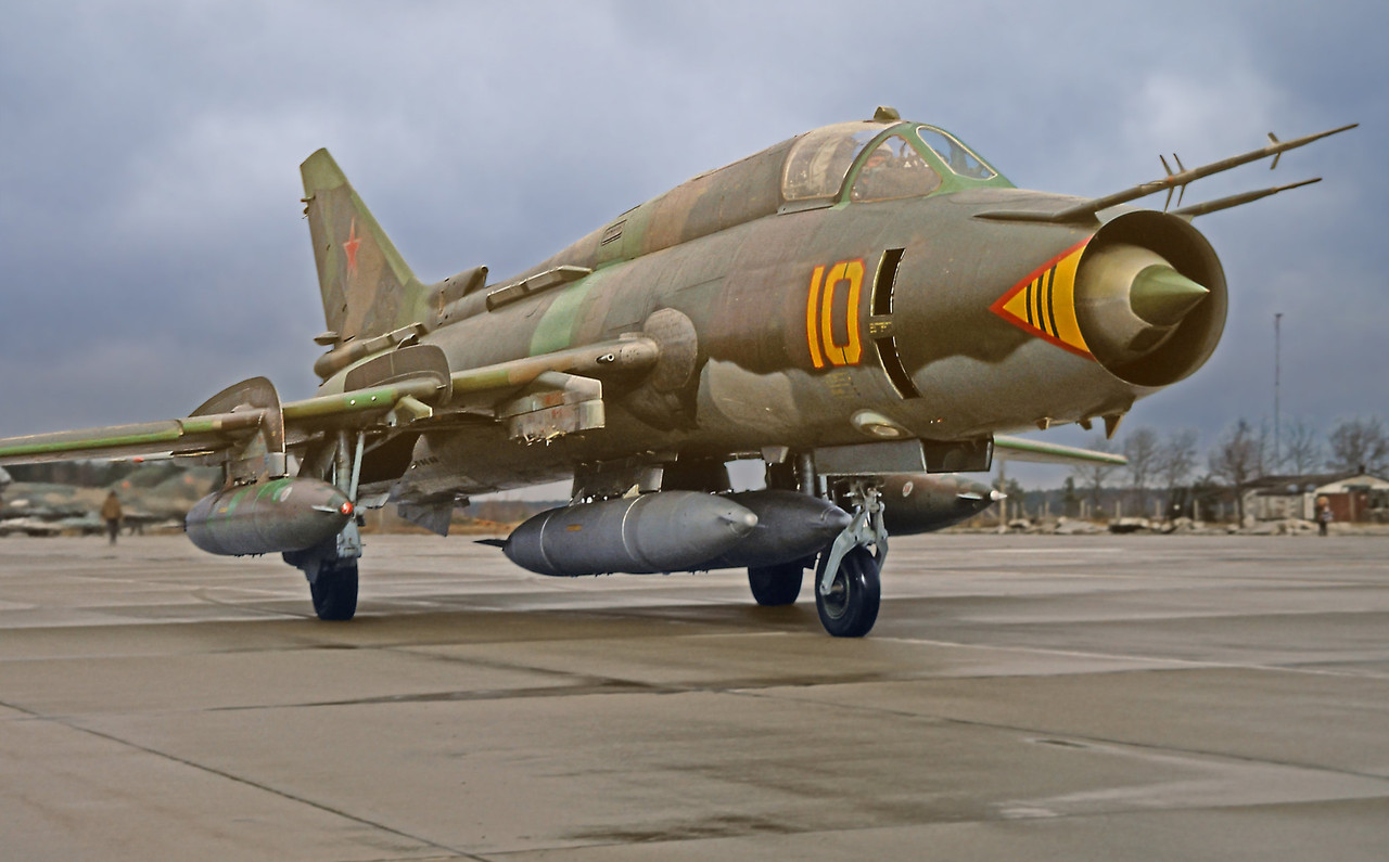 20 GvAPIB Su-17M4 10 yellow_38309 (2)