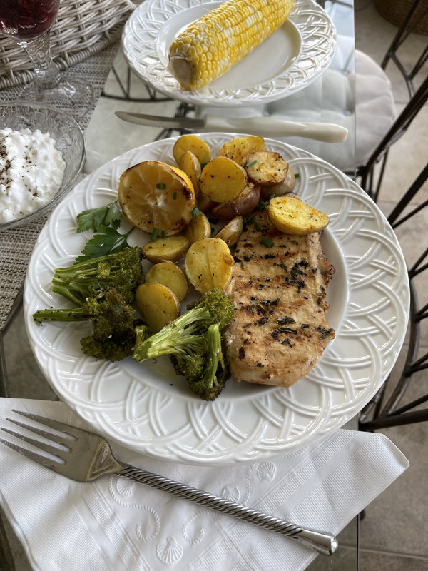 0EED761B-67A1-4E7F-B11B-4E61E5B8D643