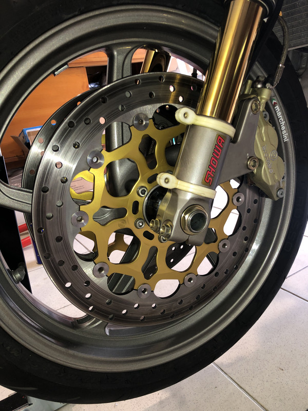 AA8045B9-53E0-47D0-9379-0CE82C36452E