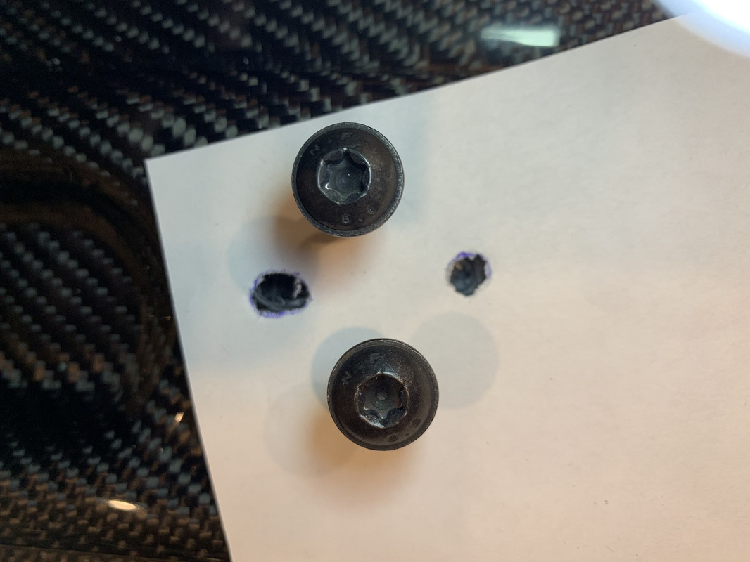 carbon_fieber_spoiler_06