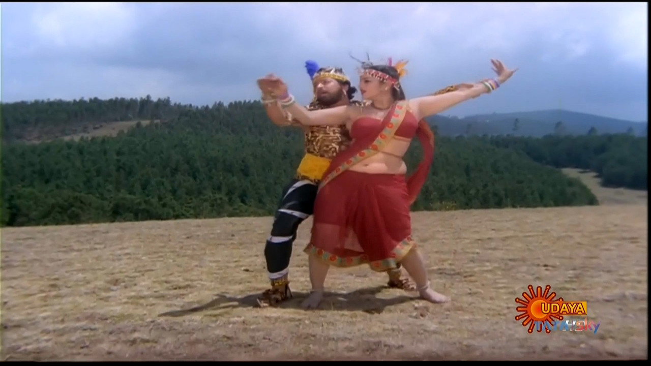 Jayamalini Hot Jungle Song~HDTV.mp4_20201024_121541.897