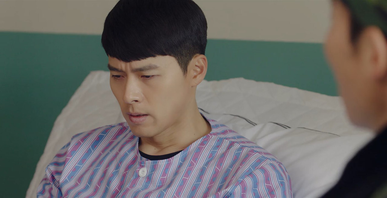 Crash Landing on You (2019) Season 1 [Hindi] WebRip 480p 720p ESub - Complete Screenshot