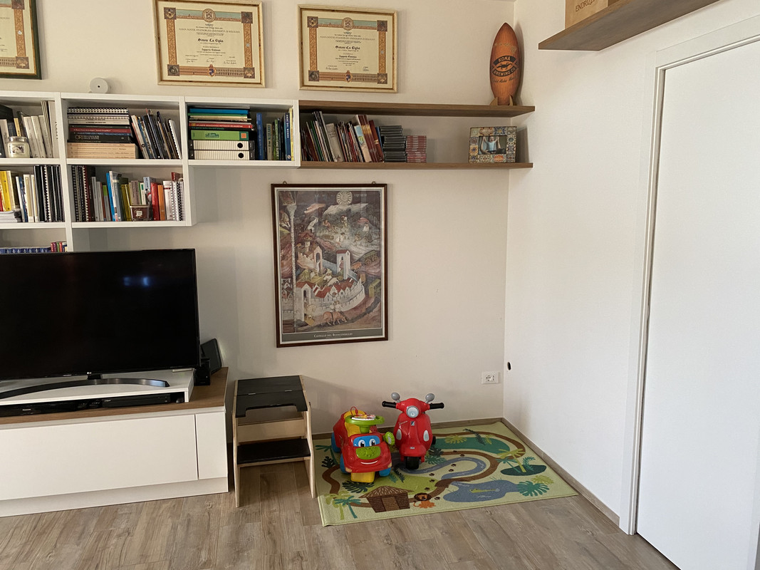 08F27F2A-938D-4A66-A75A-CE9F9234FB8D