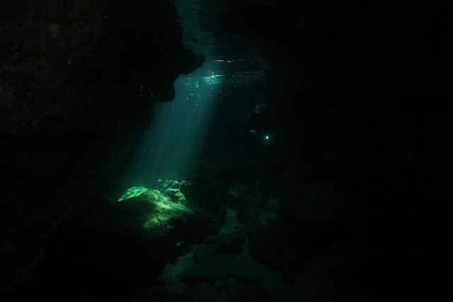 dive-enter.jpg