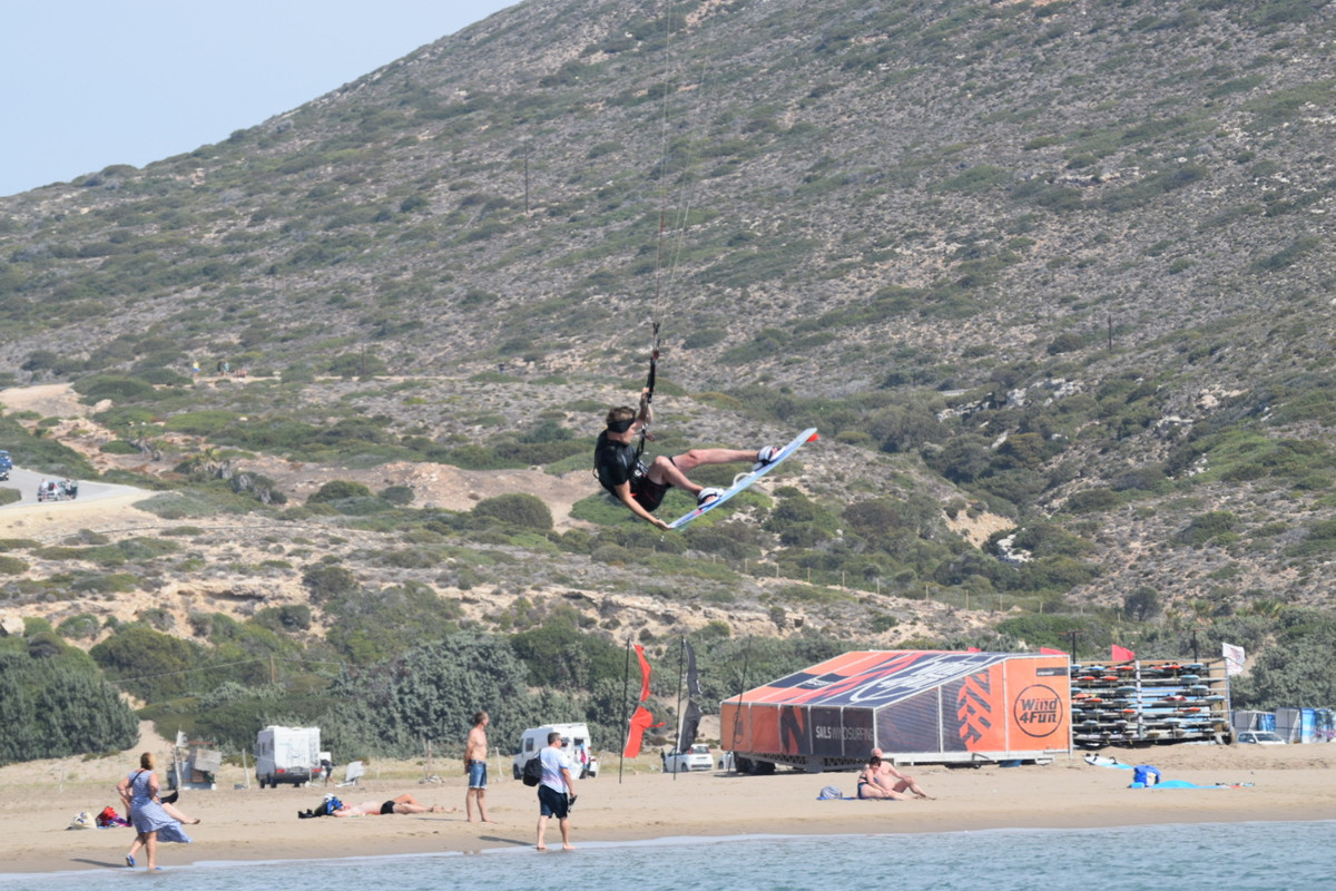 FD672218-D45B-459B-8FEB-00E1C0136890