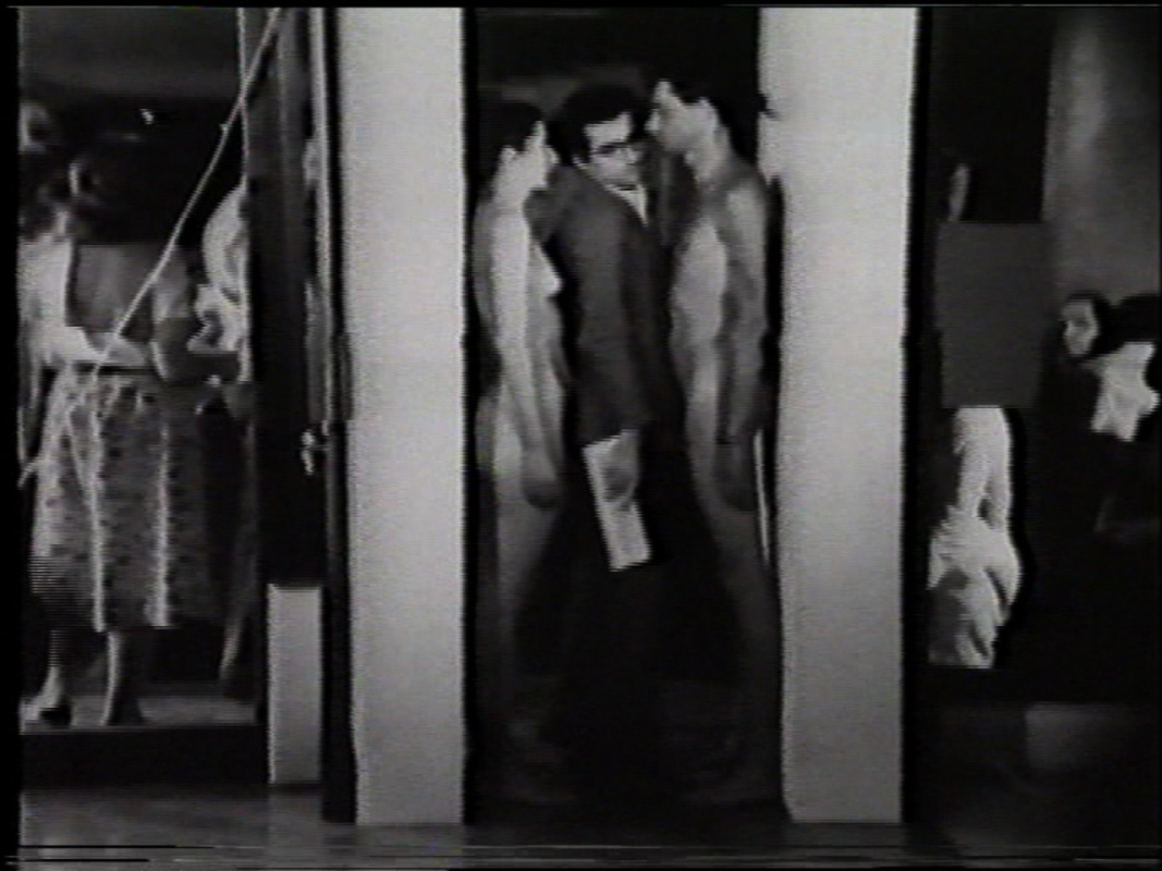A photo of the piece being discussed in this passage: Imponderabilia
