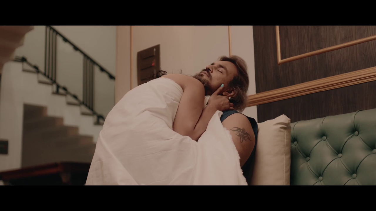 vlcsnap-2025-06-09-22h46m21s253