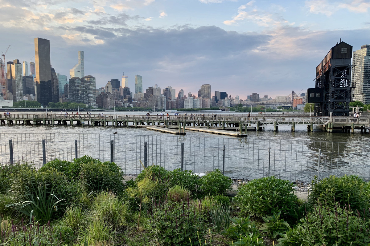 6EFF6E52-0442-44E3-862E-F25A2AEBDEE2