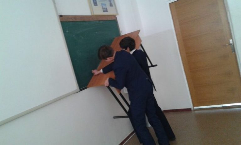 20 фотографий о том, что творится в современных школах