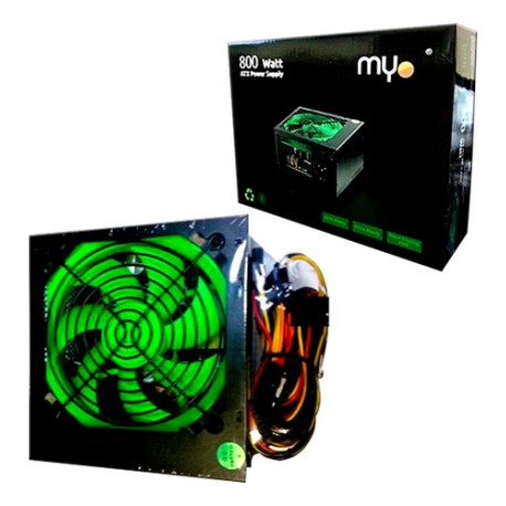 Fuente de poder MYO de 800W con su ventilador de gran tamaño.