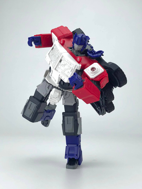 MB-18-ENERGY-COMMANDER-18