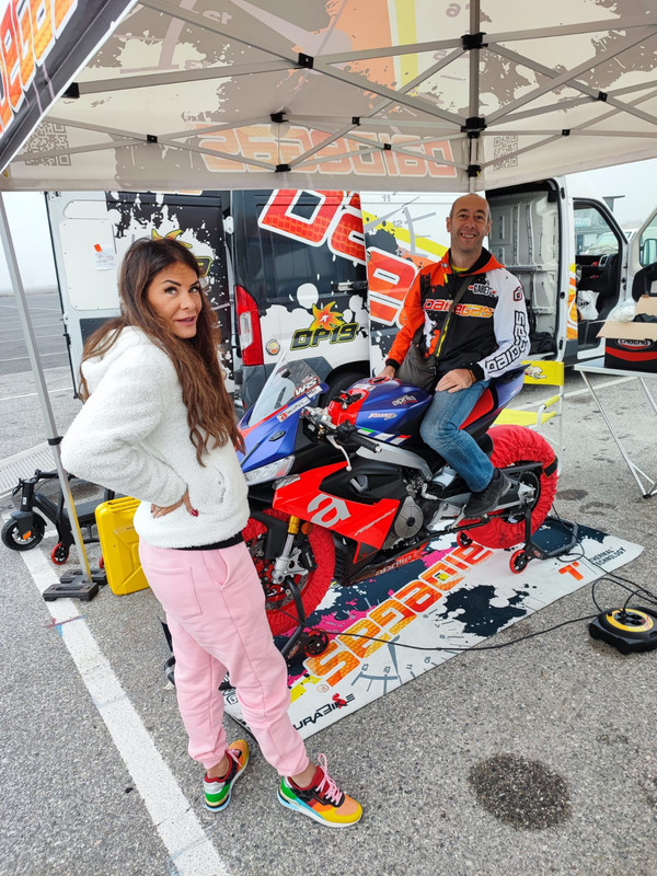 B58EB49A-D2A4-4FDC-852D-A62558D9967E