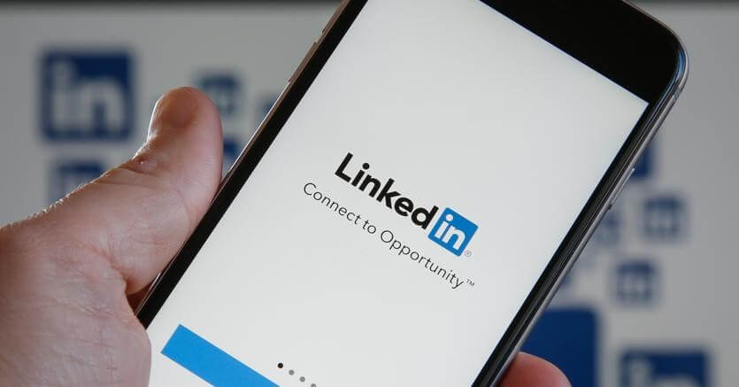 واجهة تطبيق لينكدان 