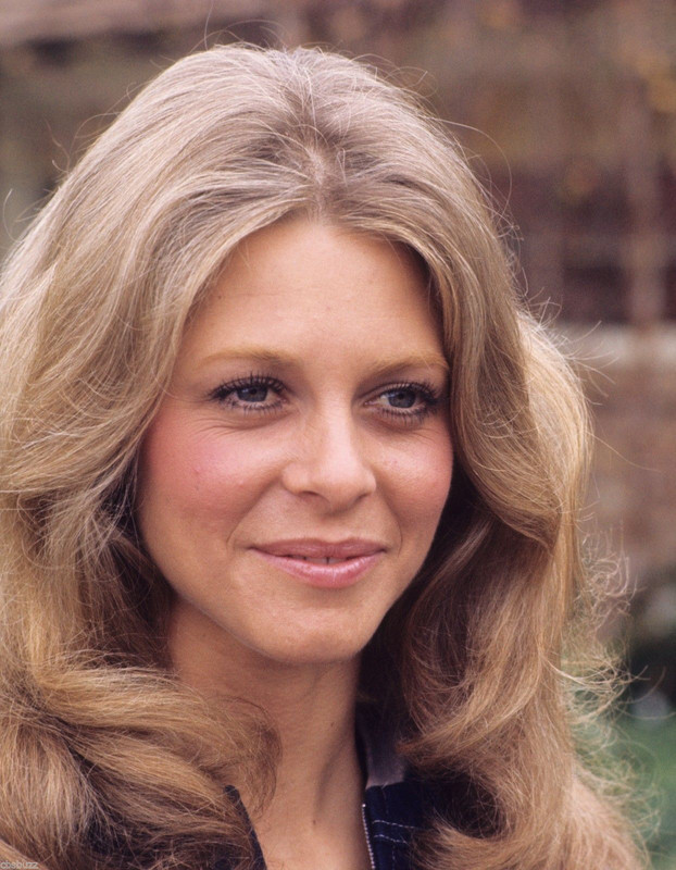 lindsay_wagner_b95