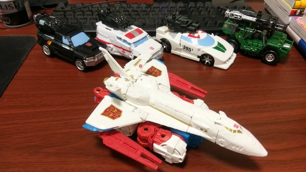 1477921207-uw-lynx-king-03