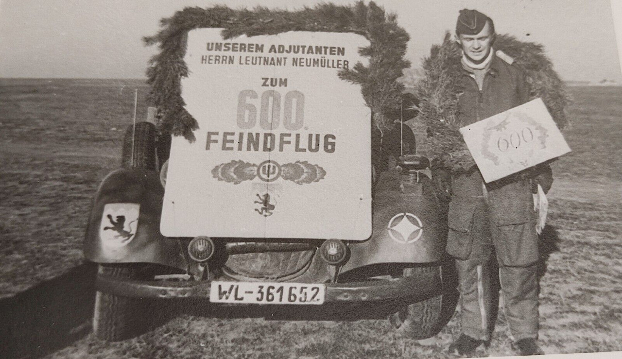 Luftwaffe,Leutnant Neumüller,zum 600.Feindflug,St.G.77