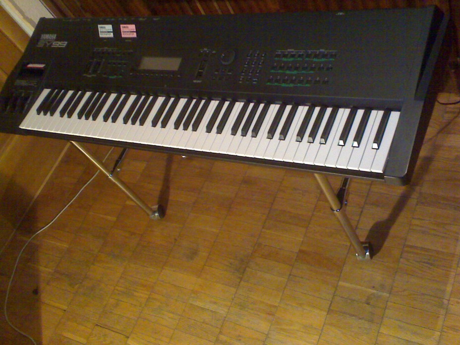 Yamaha SY-99