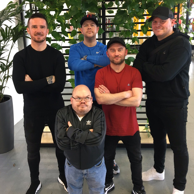 E64E24C7-2CDD-4E29-875B-276F72DAC1BE