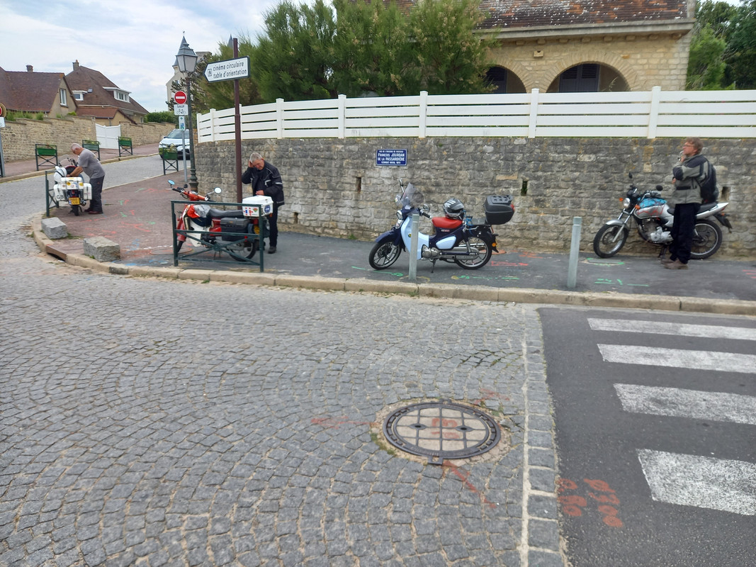 Parking up in Arromanche