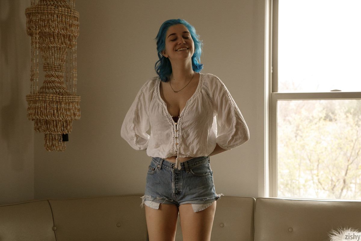 full_032_6603093207202350