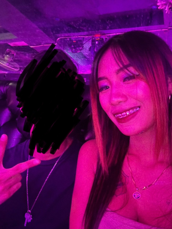 FA953DF4-E3B8-4BD8-9360-5434AF6E9337