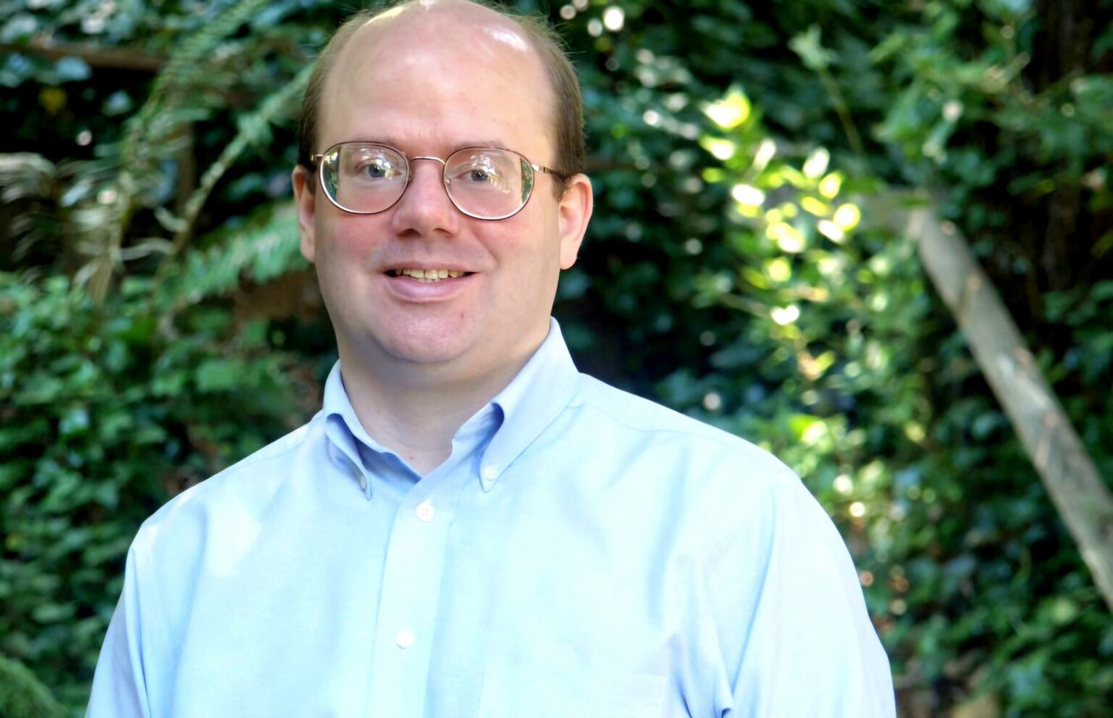 larry_sanger-930x600-1-1536x991